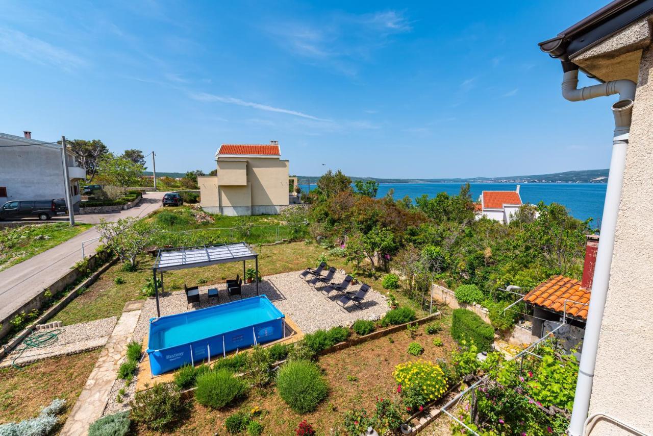 Apartment Sea And Mountain With Pool Новиград-Далмация Номер фото