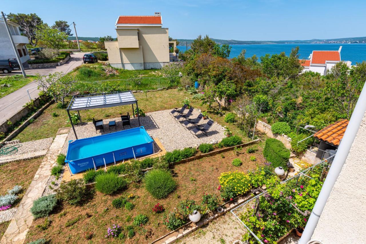 Apartment Sea And Mountain With Pool Новиград-Далмация Номер фото